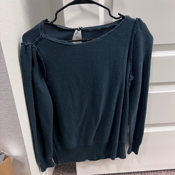 Green scalloped edge sweater from loft - Picture 2 of 4